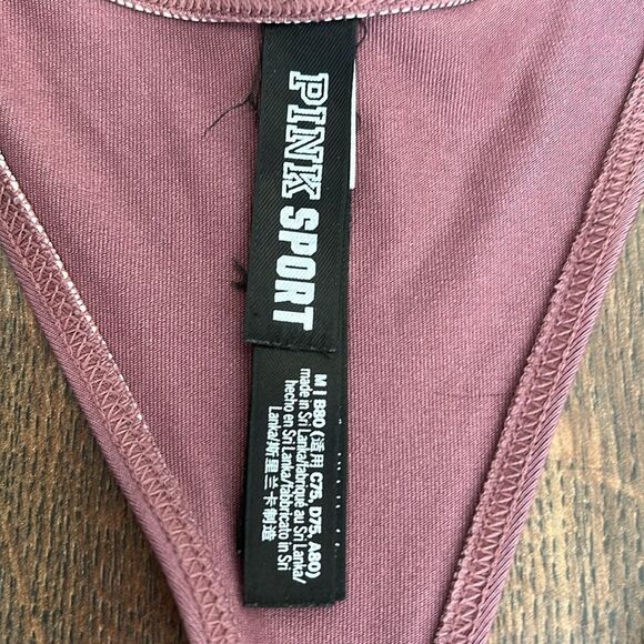 Pink Victoria's Secret VS Ultimate Lightly Lined Sports Bra Mauve Size Medium - Picture 2 of 6